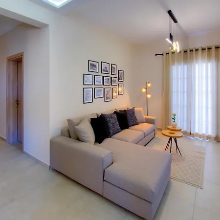 Casa Dell' Est Apartment *