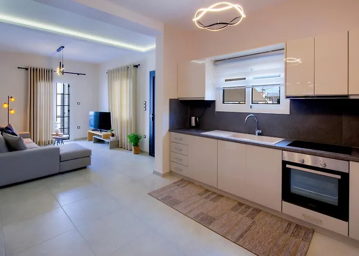 Casa Dell' Est * מונמבאסיה